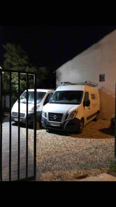 Logement Appartement Bourget Le Bourget Exterior foto